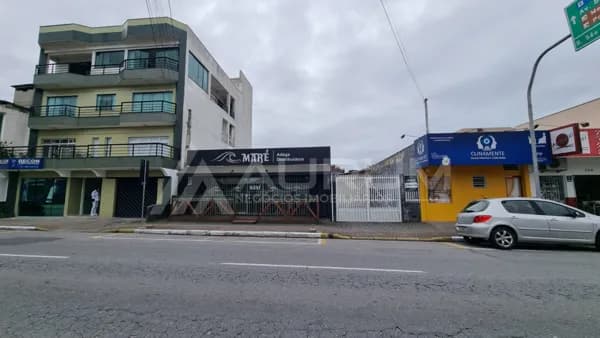 Terreno com 522,72 m2 a 700 metros da Praia Central, em Navegantes/SC