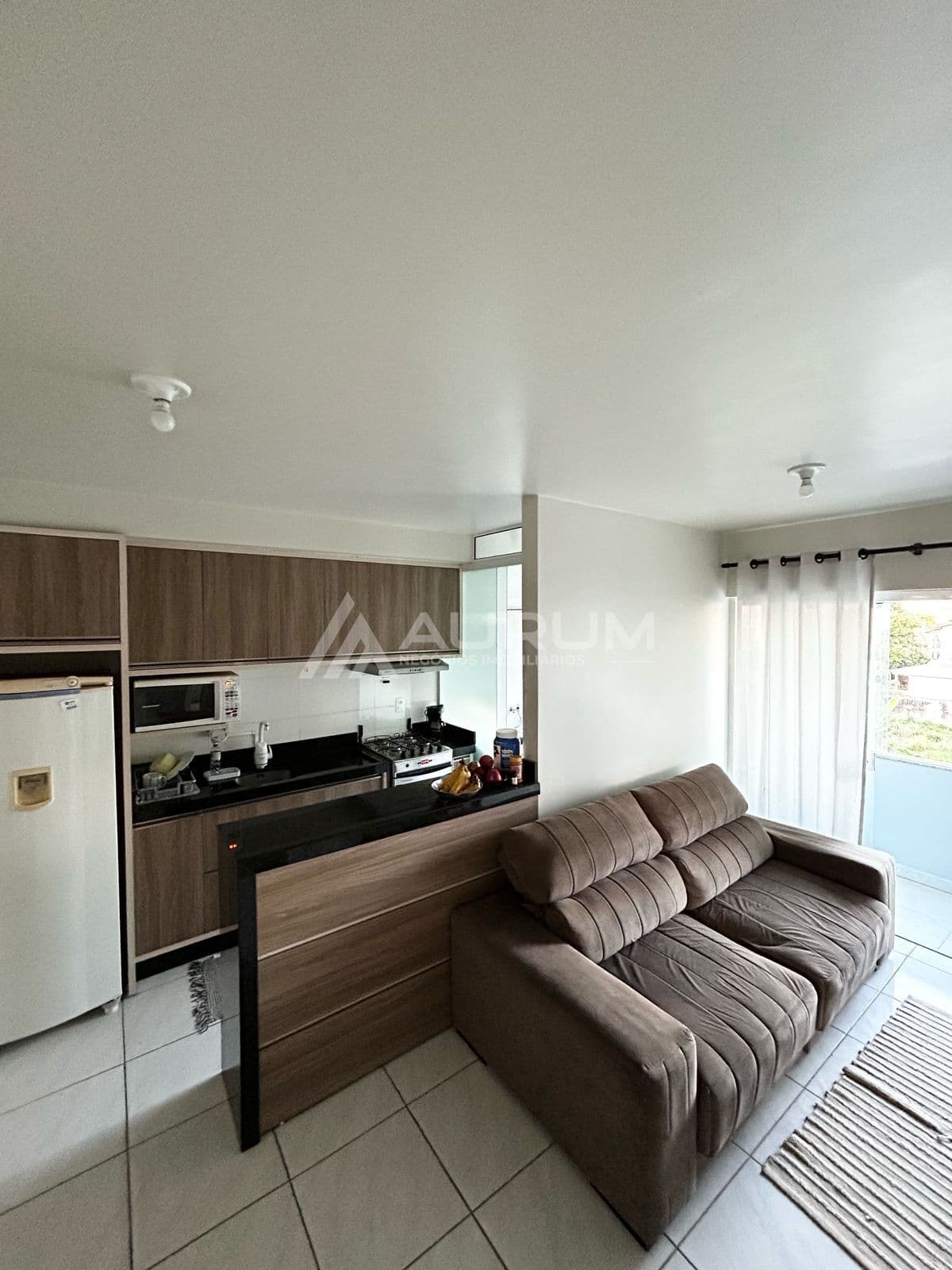 Apartamento com 02 Dormitórios MOBILIADO, em Centro, Navegantes/SC