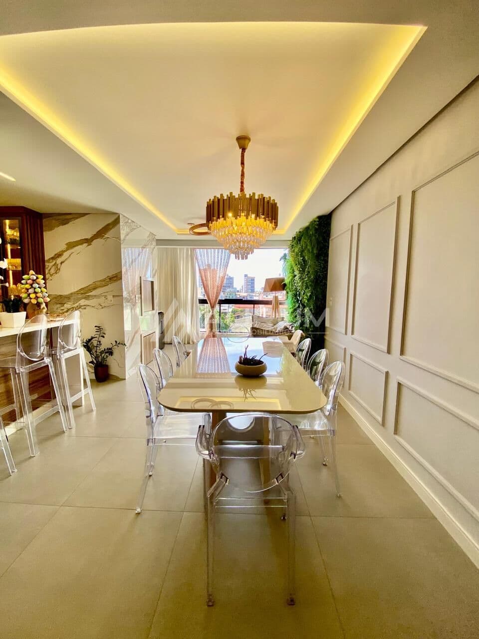 Apartamento 100% Mobiliado no Centro de Navegantes - SC