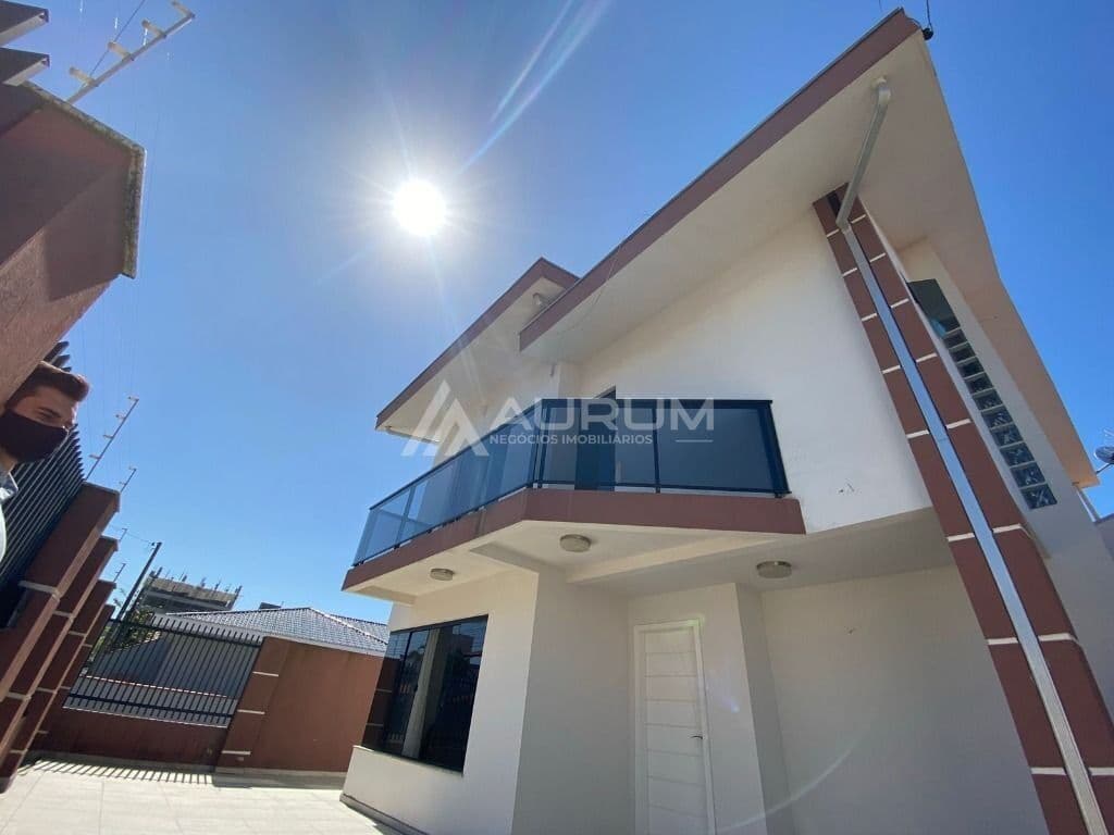Casa AVERBADA a 450 metros da PRAIA, em Gravatá, Navegantes/SC