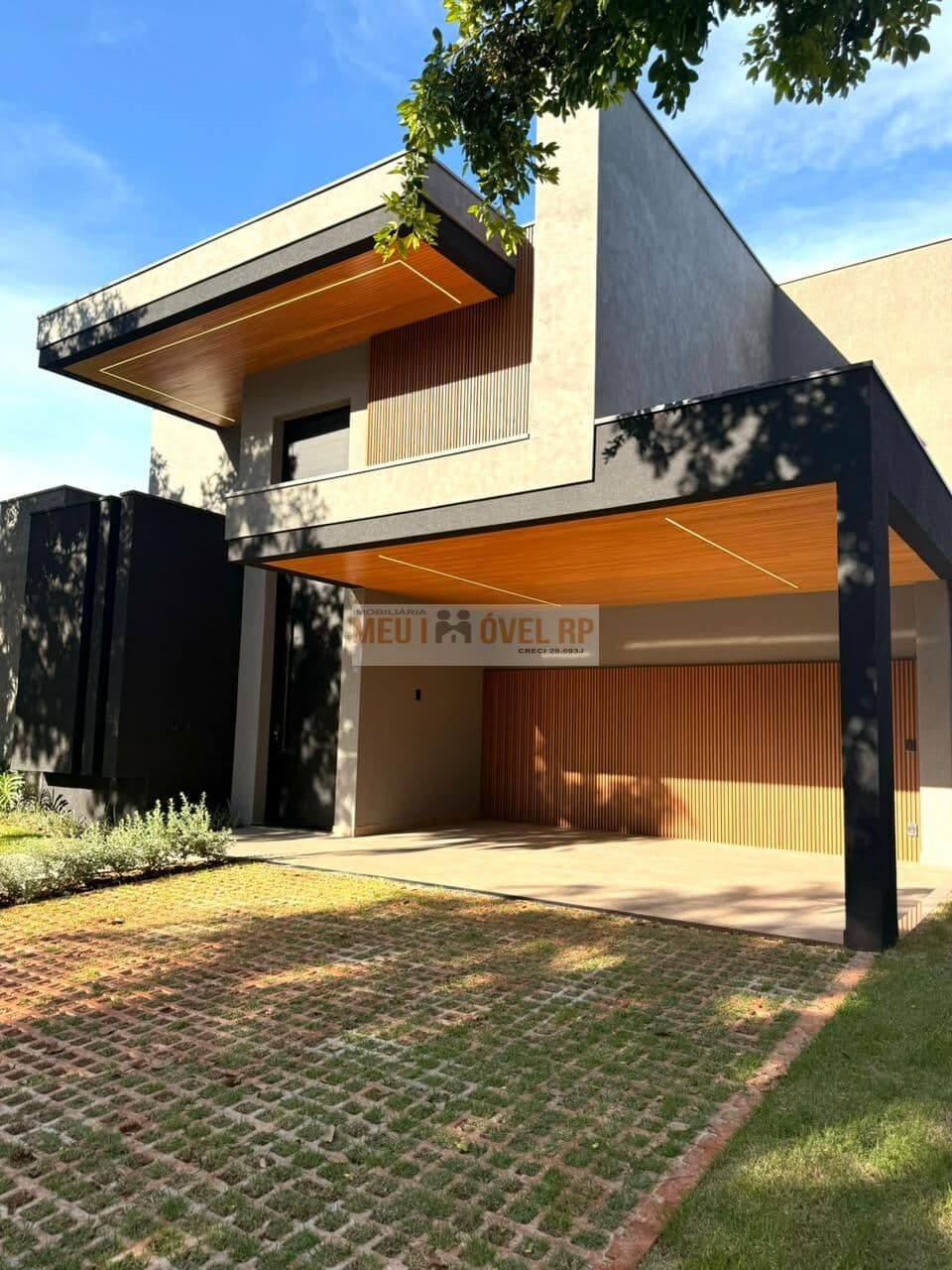 Casa em Ribeirão Preto - Vila do Golf