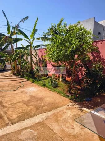 Sobrado em Serrana - Centro