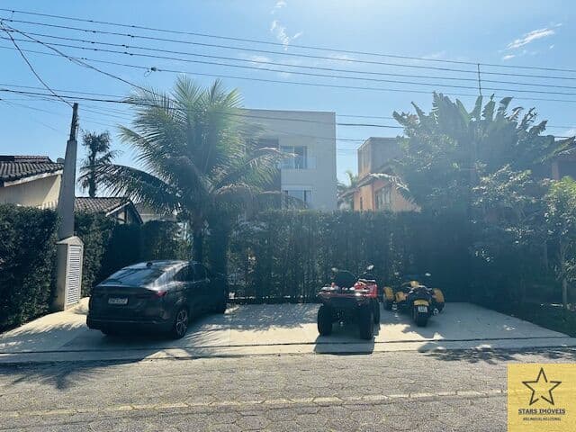 Sobrado Alto Padrão noCondominio Hanga Roa