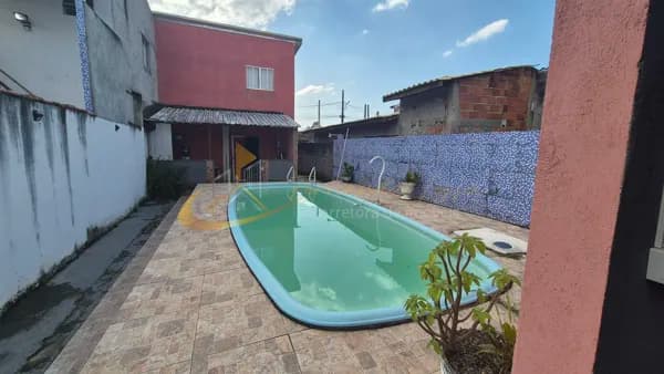 Sobrado à venda com 3 dormitórios no Morro do Algodão - Caraguatatuba / SP