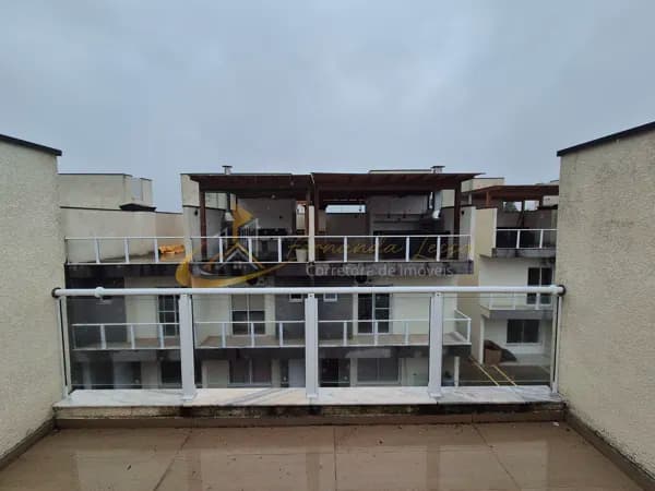 TRIPLEX À VENDA NO CENTRO DE CARAGUATATUBA
