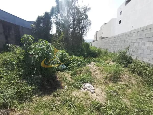 Terreno para venda no bairro Golfinho em Caraguatatuba/SP.