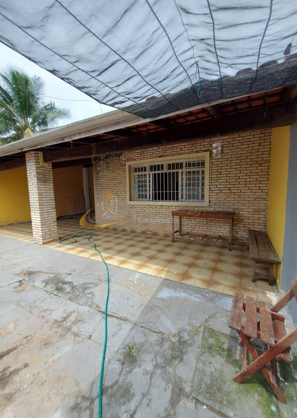 Casa com edicula 200 metros da praia Praia das Palmeiras - Caraguatatuba/SP