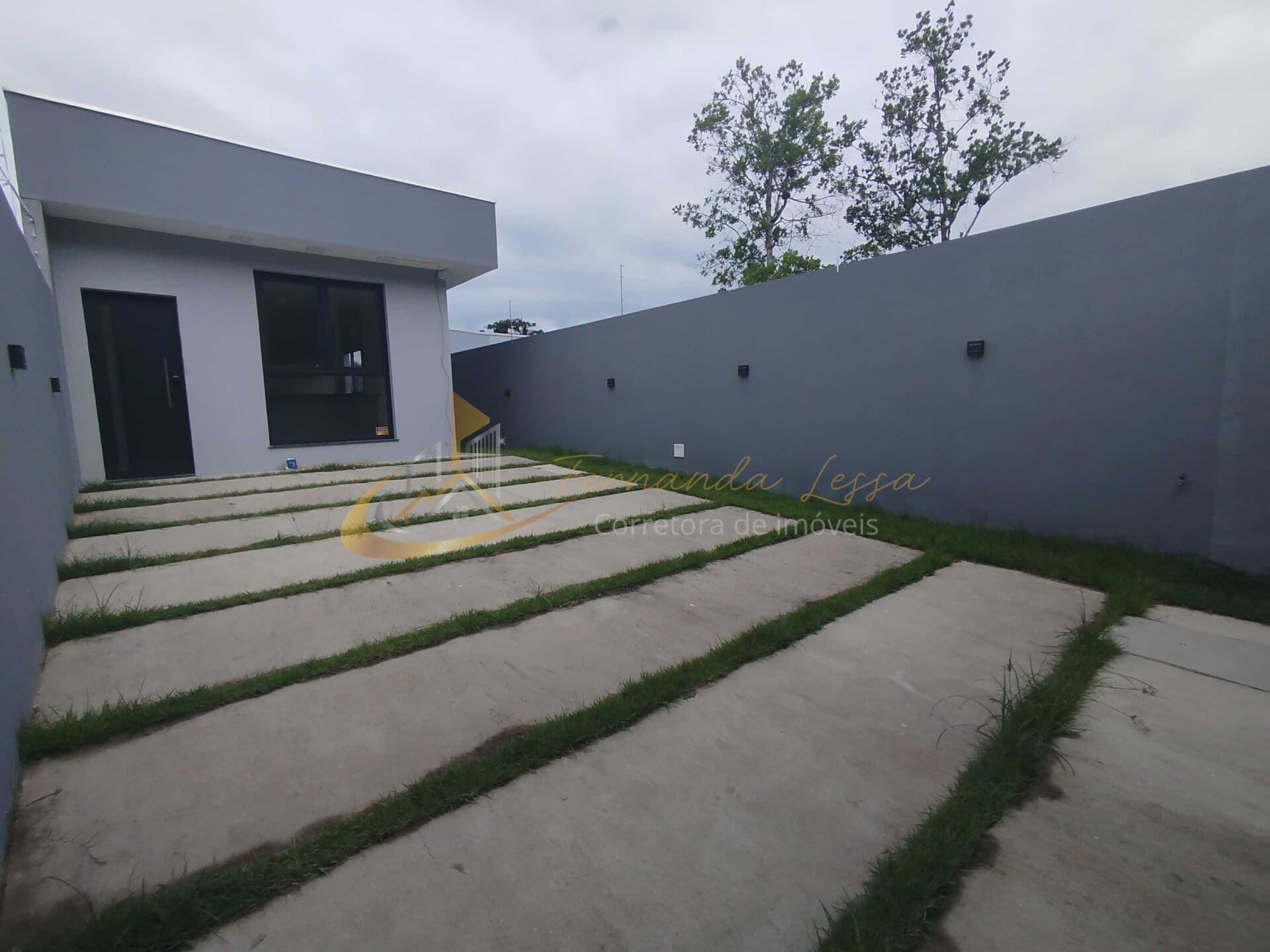 Oportunidade no Mirante Estância: Casa Moderna com 2 Suítes e Quintal Amplo!