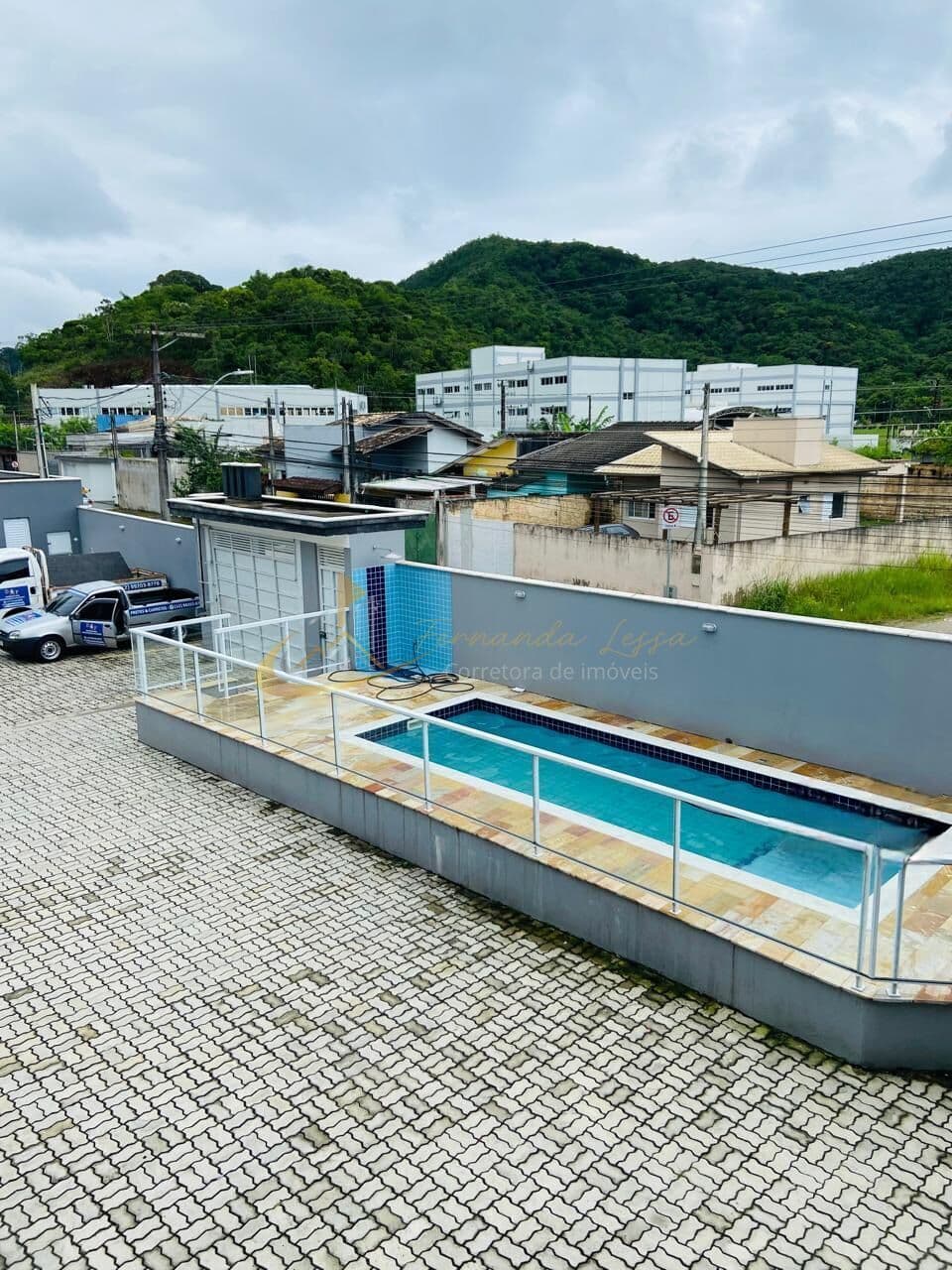 Sobrado em Condomínio à venda com 2 Quartos na Martim de Sá - Caraguatatuba SP
