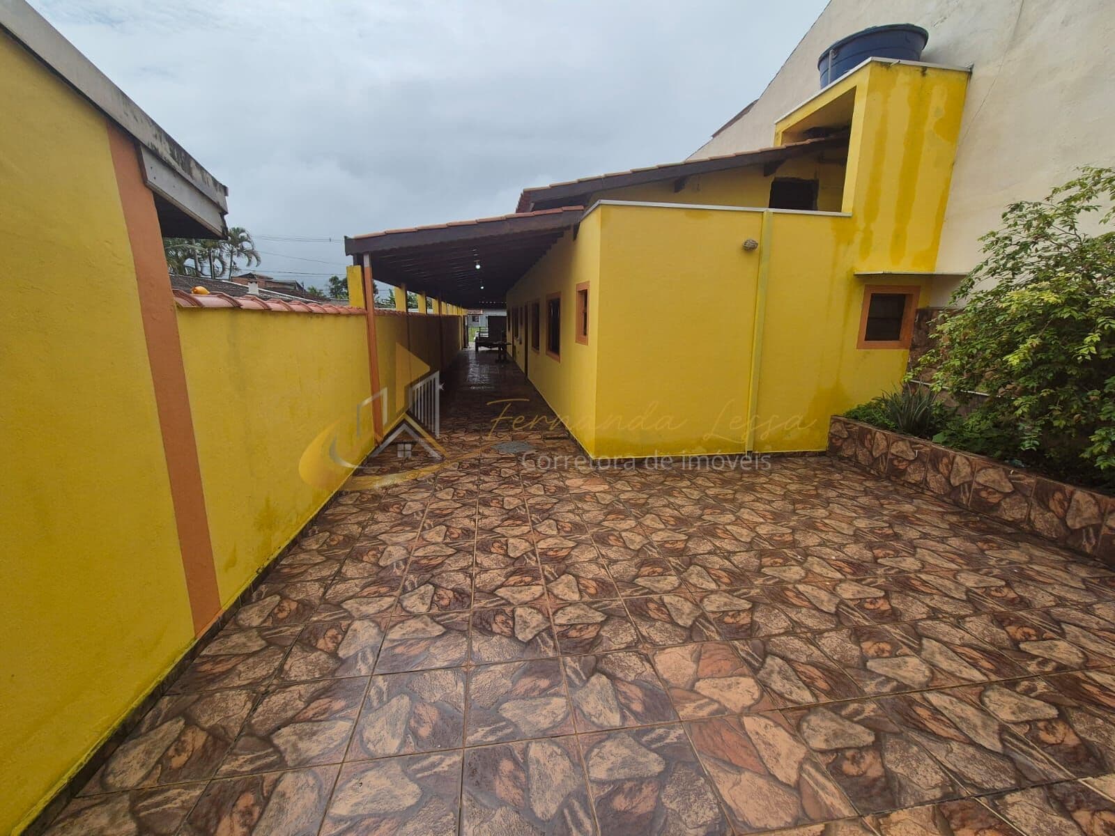 Casa a venda no Bairro Gaivotas, Caraguatatuba