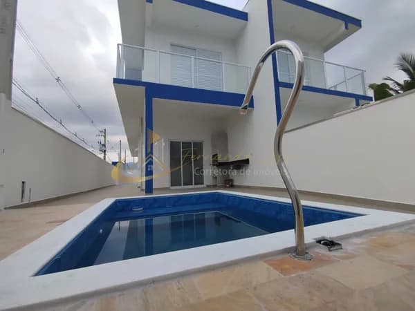 SOBRADO COM 3 QUARTOS E PISCINA EM CARAGUATATUBA-SP