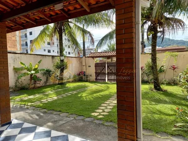 Casa com edicula a 200 metros da Praia Martim de Sá ,Caraguatatuba-SP