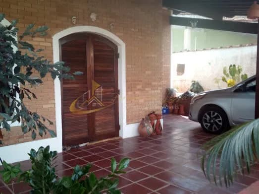 Casa com 3 dormitórios à venda na Martim de Sá, Caraguatatuba-SP