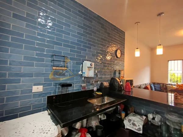 Casa em Condomínio mobiliada 500 metros da Prainha e Praia Martim de Sá