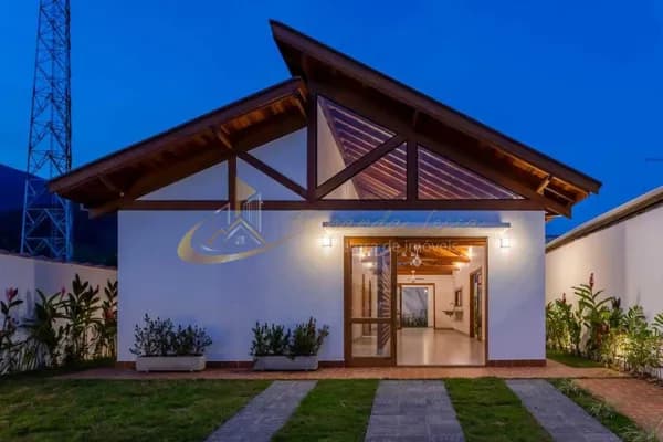 Casa à venda em Massaguaçu – Caraguatatuba