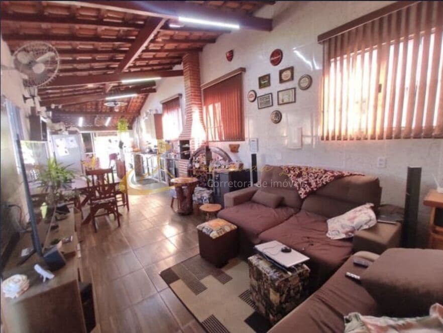 Lindo Sobrado à venda, 30m da praia, excelente construção e acabamento, Praia da enseada, São Sebastião - SP