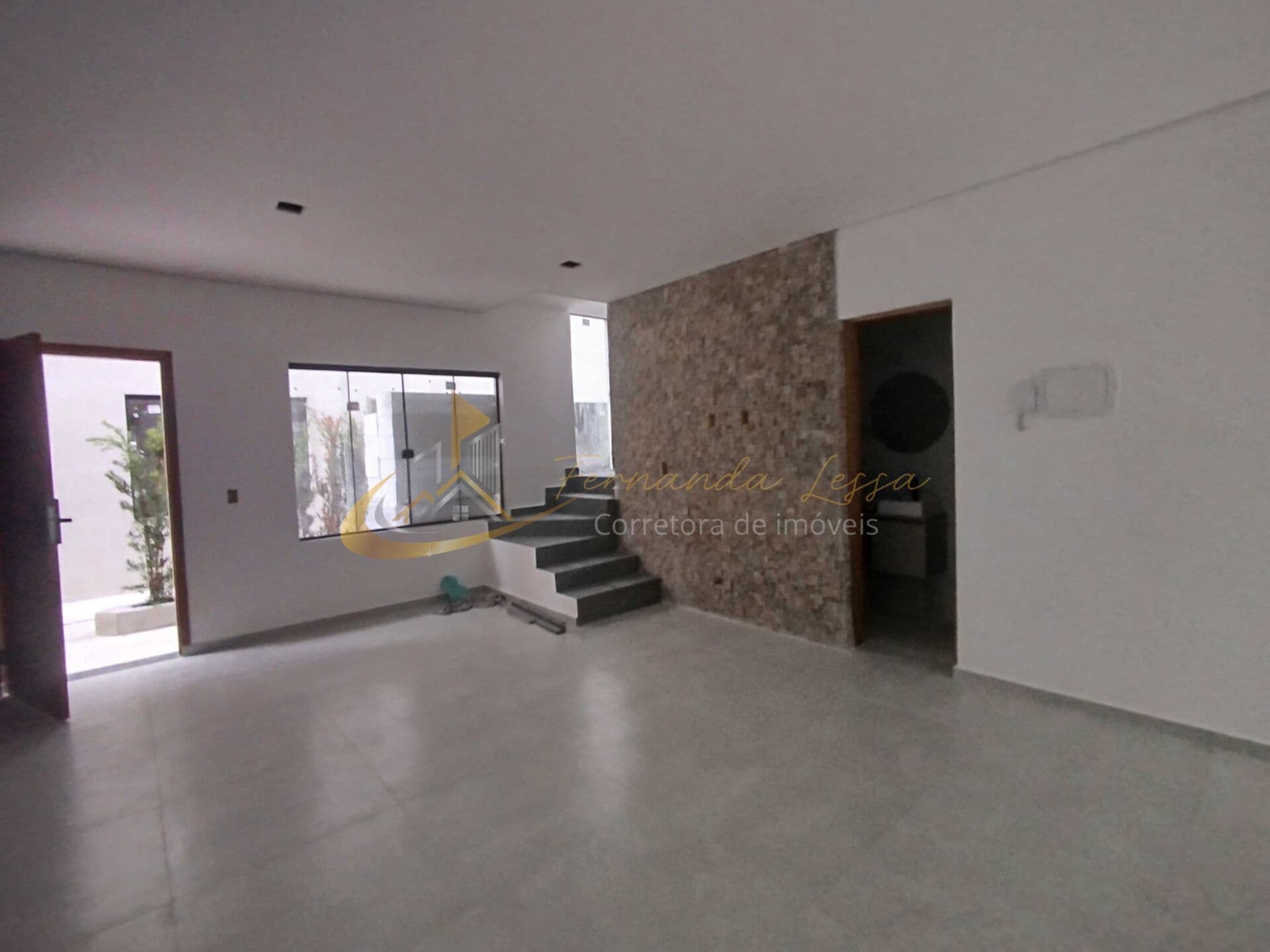 Sobrado em Condomínio com 2 suítes Pontal Santa Marina , Caraguatatuba-SP