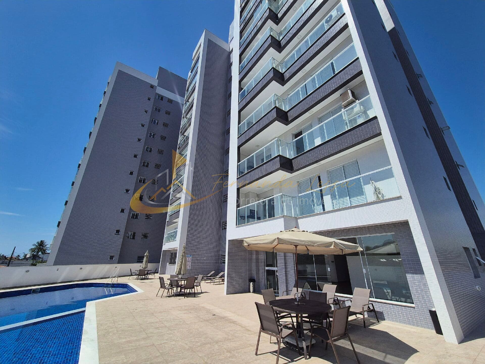 Apartamento com 2 quartos sendo uma suíte e vista mar à venda no Indaia - Caraguatatuba / SP