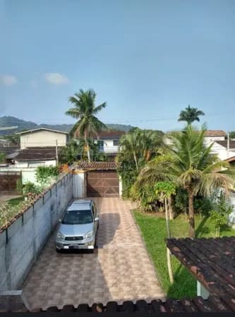 Sobrado com 2 dormitórios à venda no Massaguaçu em Caraguatatuba / SP