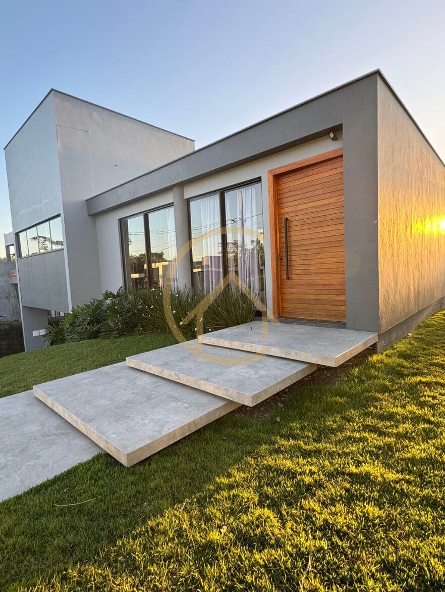 Casa Alto Padrão em Monte Castelo, Tubarão/SC