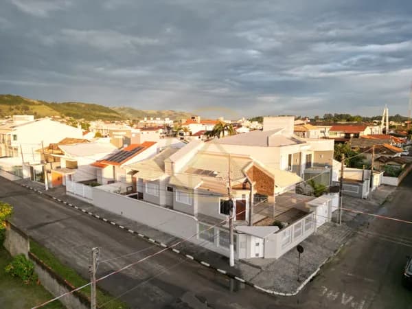 Casa Alto Padrão em Centro, Capivari de Baixo/SC