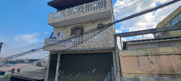 Casa Padrão para Venda e Aluguel em Jardim Miranda D´Aviz Mauá-SP