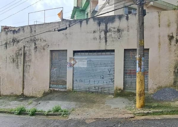 Salão comercial Padrão para Aluguel em Jardim Itapeva Mauá-SP