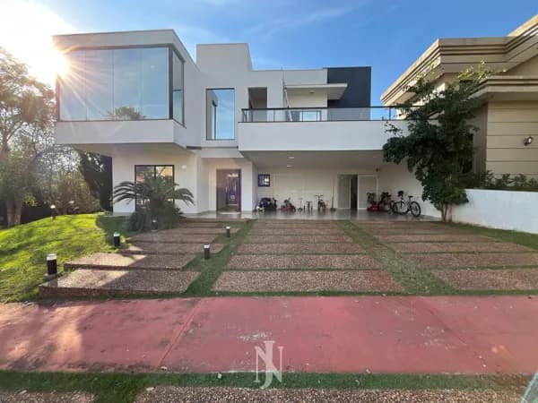 Sobrado a venda - Condomínio Solar das Palmeiras - 4 quartos, sendo duas suítes