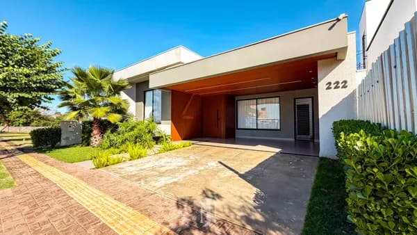 CONDOMÍNIO ÁGUAS CLARAS - CASA TÉRREA SEMI MOBILIADA A VENDA - FOZ DO IGUAÇU