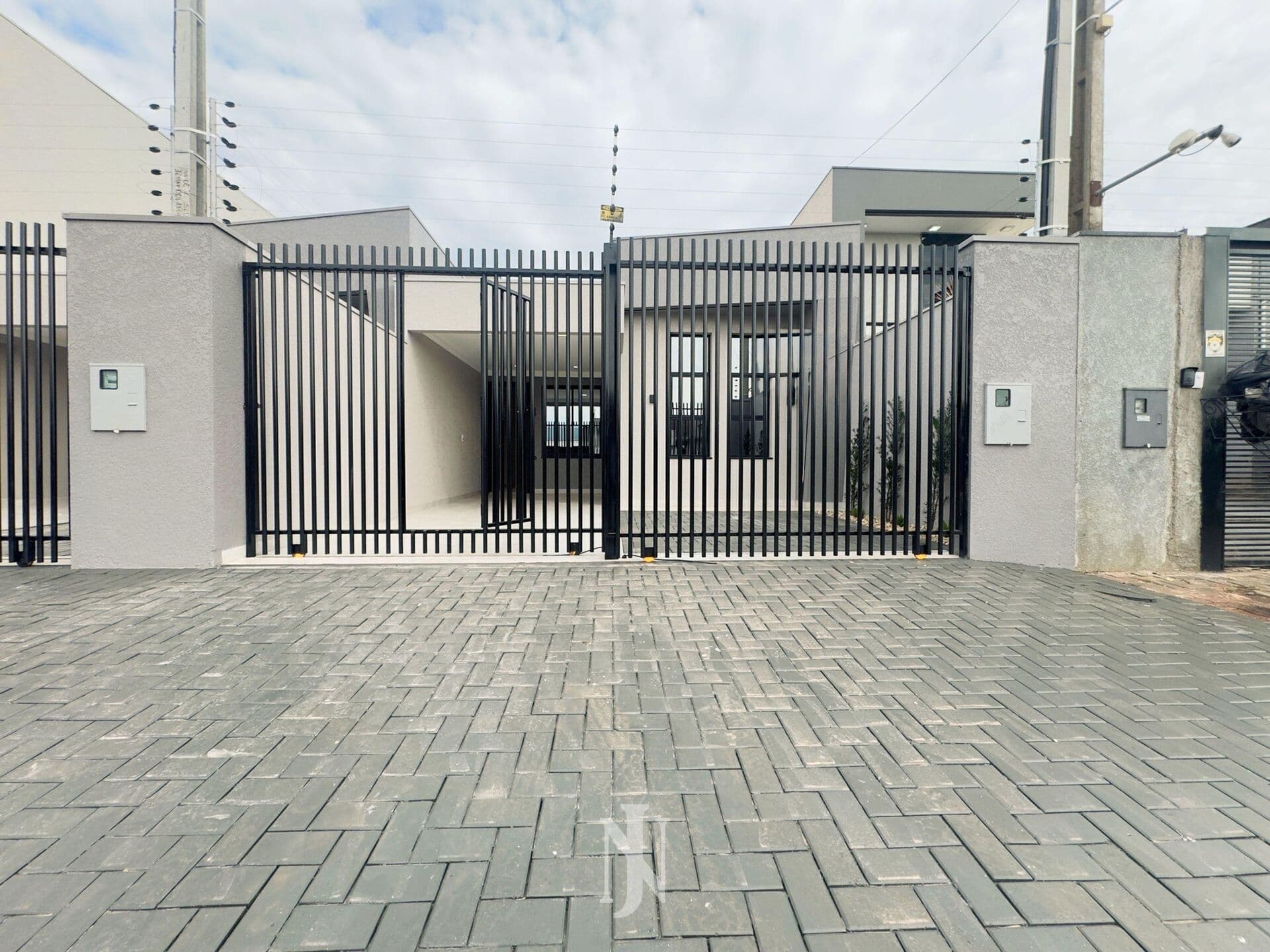 Casa a venda - Jardim Ipe IV - 3 quartos, sendo uma suíte