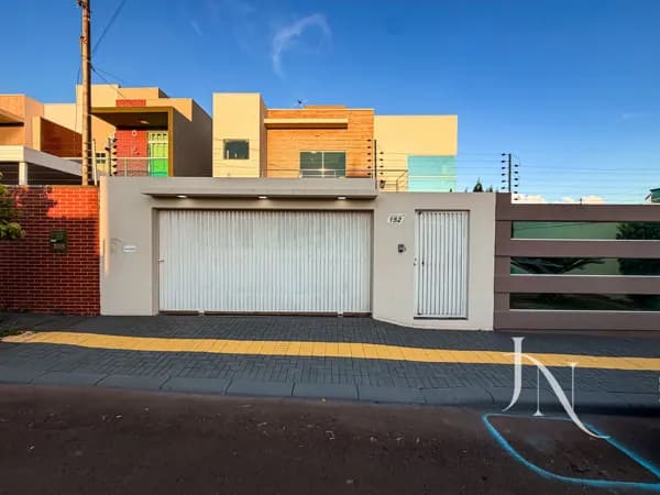 SOBRADO A VENDA - 4 DORMITÓRIOS - BAIRRO JARDIM LINDÓIA R$ 1.490.000 - Foz do Iguaçu