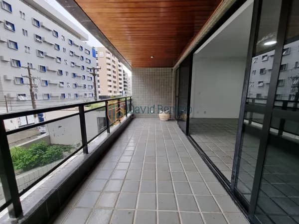 Apartamento à venda | 4 quartos | 2 suítes | 223 m2 | Ponta Verde | R$ 1.500.000,00