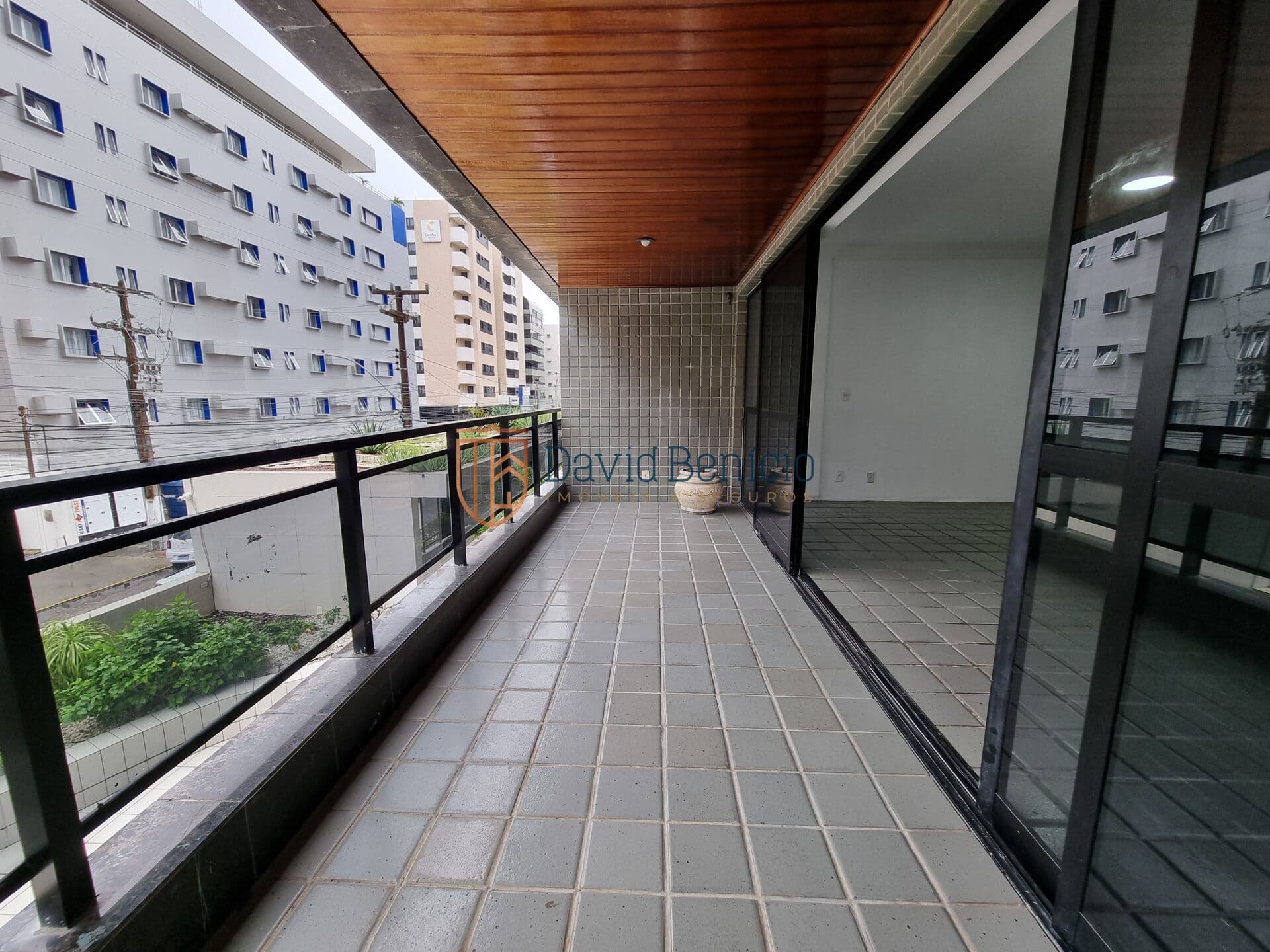 Apartamento à venda | 4 quartos | 2 suítes | 223 m2 | Ponta Verde | R$ 1.500.000,00