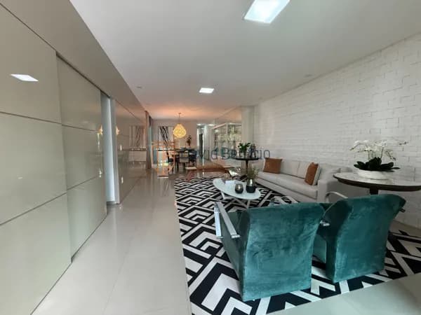 Casa Térrea à venda no Cond. Reserva do Vale na Serraria R$1.800.000,00
