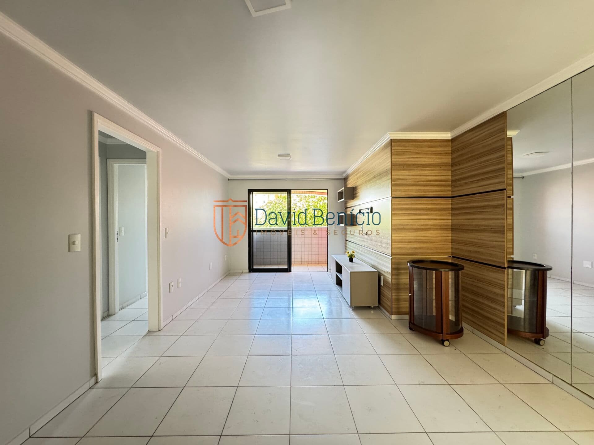 Apartamento de 3 quartos sendo 1 suíte à venda na Jatiúca, R$ 695.000,00