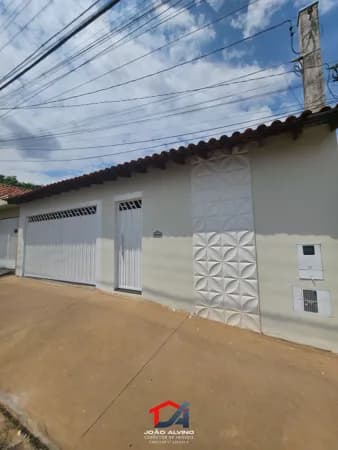 Casa à venda no Ângela Rosa- FRANCA-SP