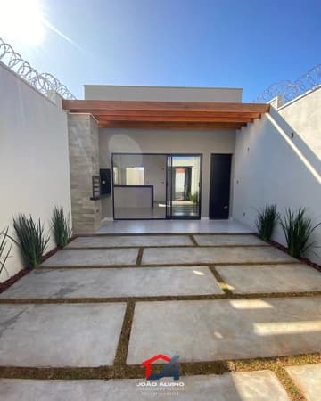 CASA A VENDA NO JARDIM ADELINHA