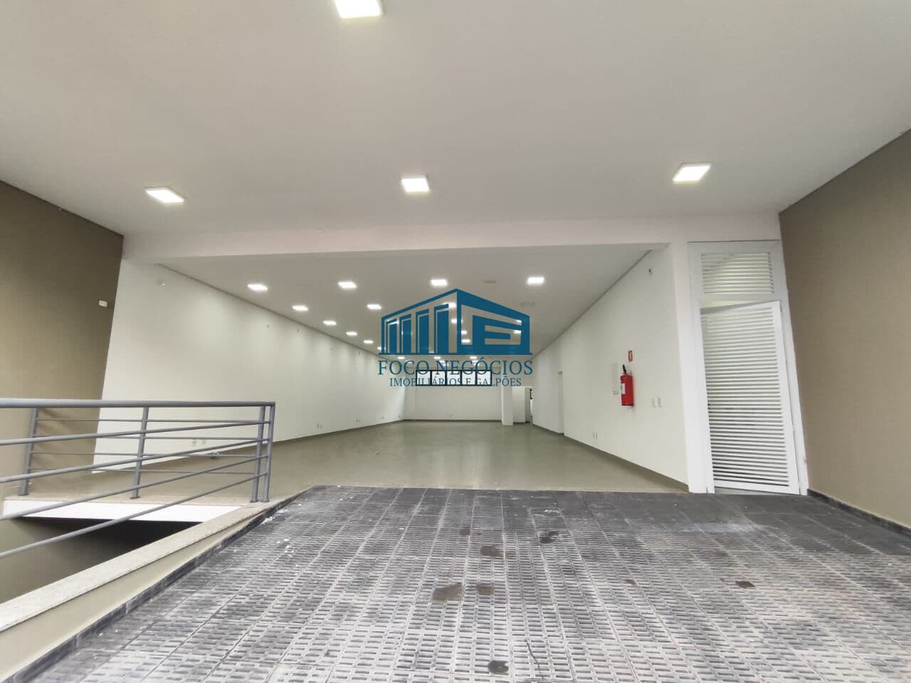 Prédio/Edifício Inteiro em Diadema - Vila Nogueira