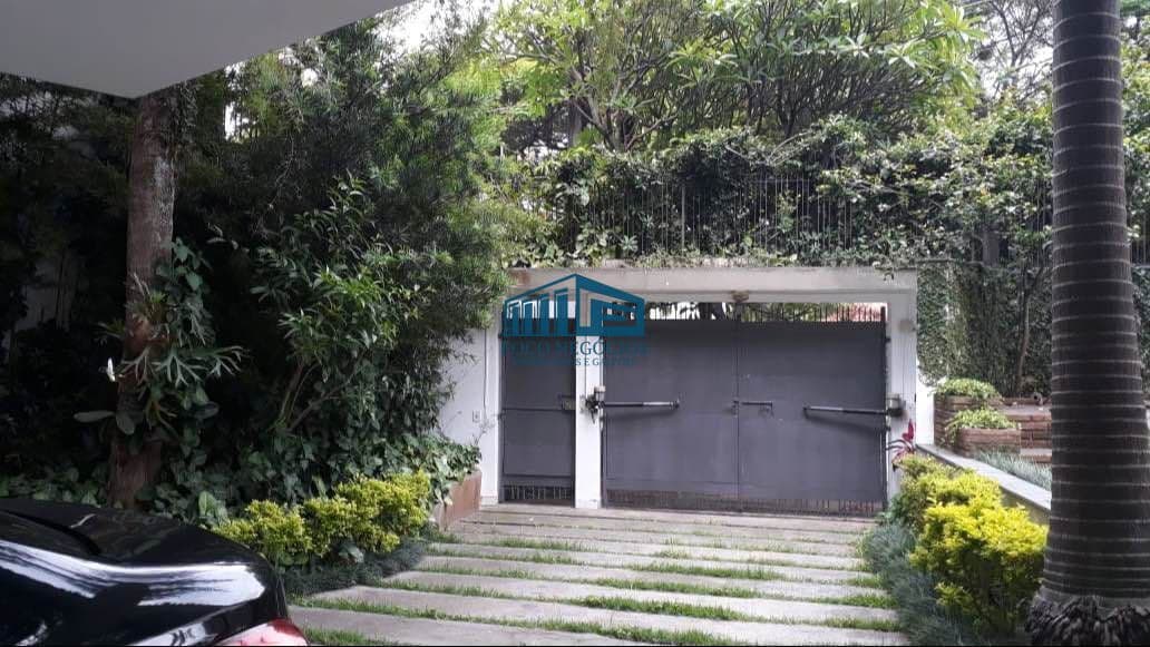 Casa com Piscina e Salão de Festas para Venda/Locação - Aclimação, São Paulo/SP