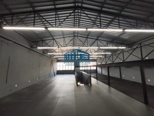 Salão comercial sobreloja