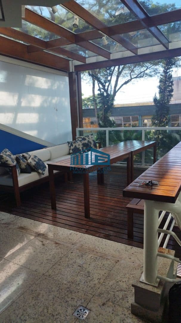 Sobrado de Alto Padrão para Venda ou Locação - 400m²