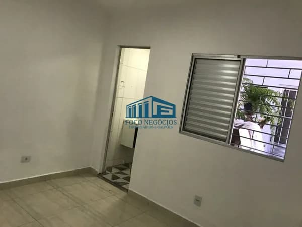 Oportunidade - 2 salas comerciais + 1 copa + 1 cozinha + 1 banheiro, próximo ao centro de Diadema