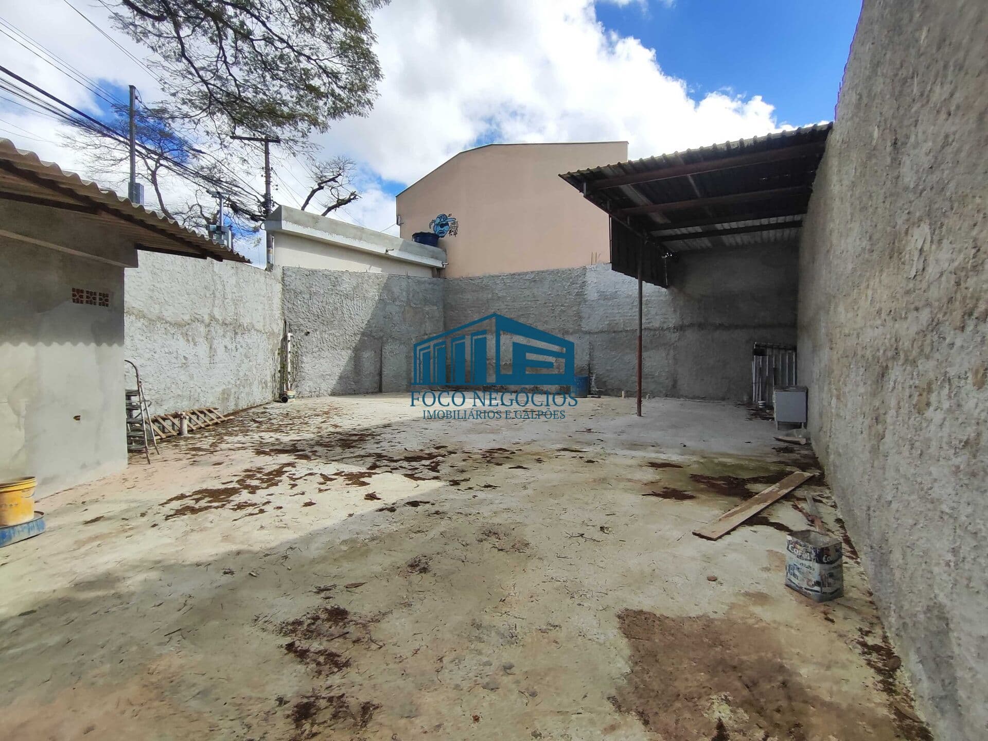 Galpão Comercial - Oportunidade Incrível!