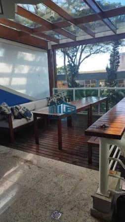 Sobrado de Alto Padrão para Venda ou Locação - 400m²