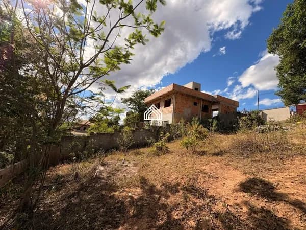 Terreno à venda no bairro Jardim Imperial em Lagoa Santa/MG