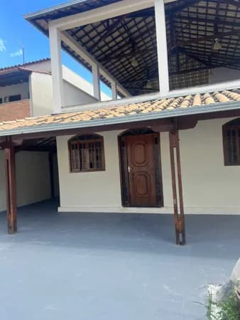 Excelente casa 2 pavimentos à venda em Vespasiano