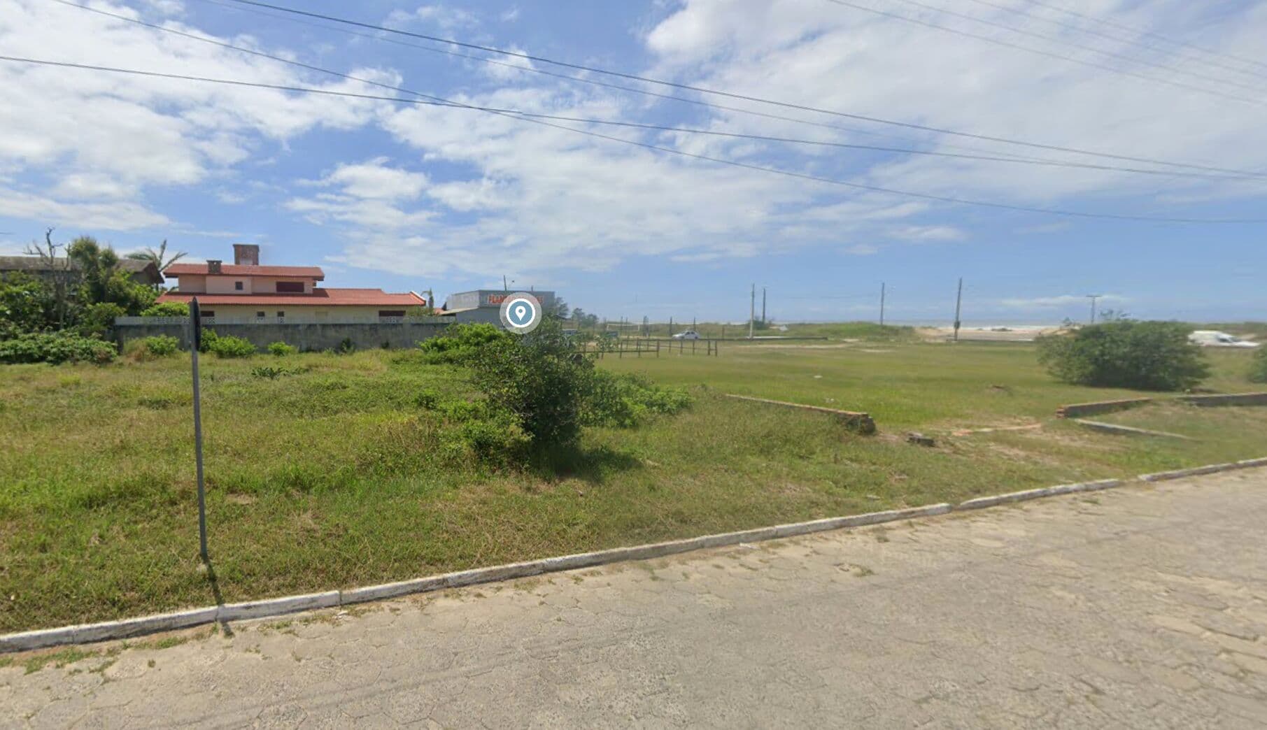 Terreno no Loteamento Paiquere a 100 metros do Mar