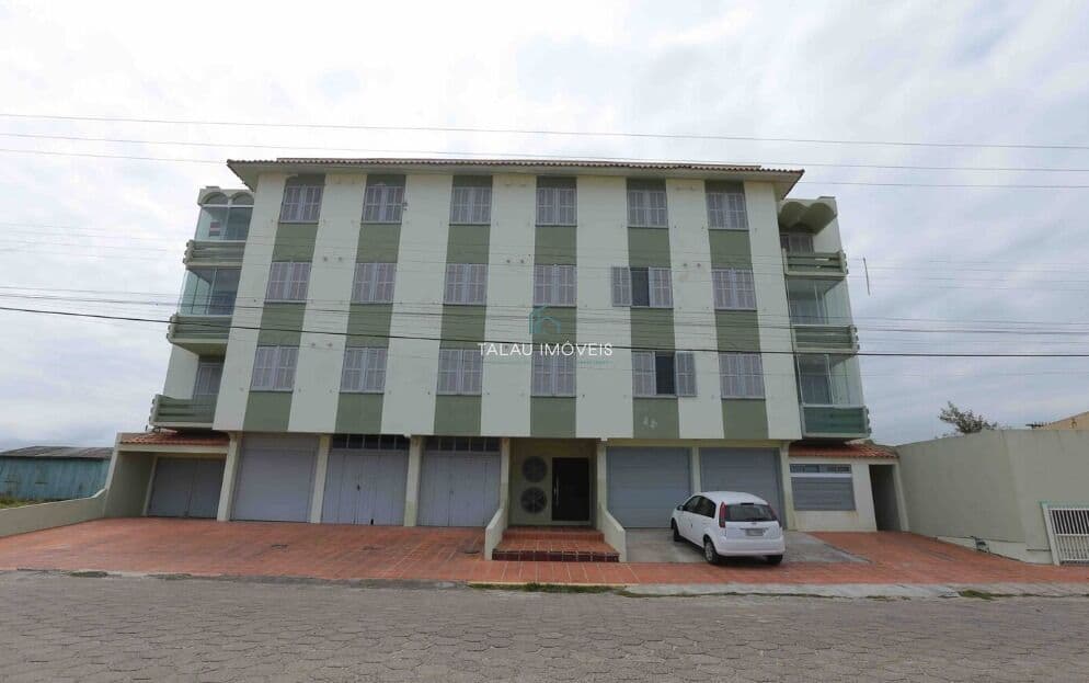 Apartamento Localizado no Litoral Balneário Arroio do Silva, com vista para o mar