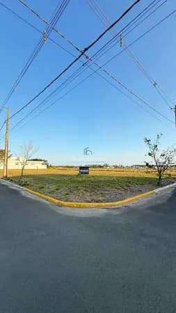 Terreno de esquina Localizado no Loteamento Açores, em Araranguá