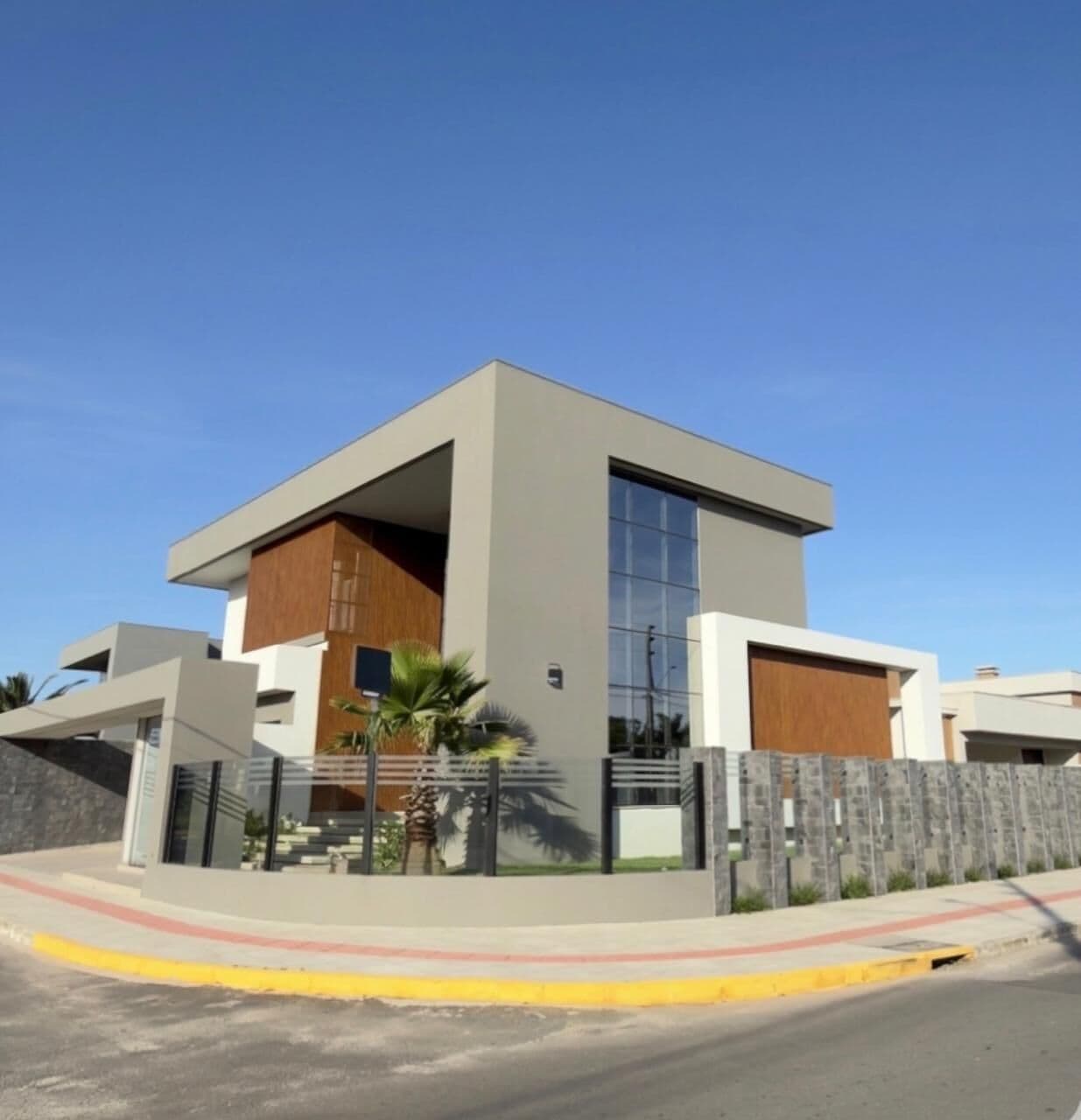 Casa de Altissimo Padrão no Loteamento Açores